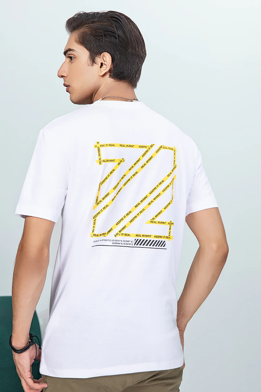Graphic T-shirt - 2037 - Image 5