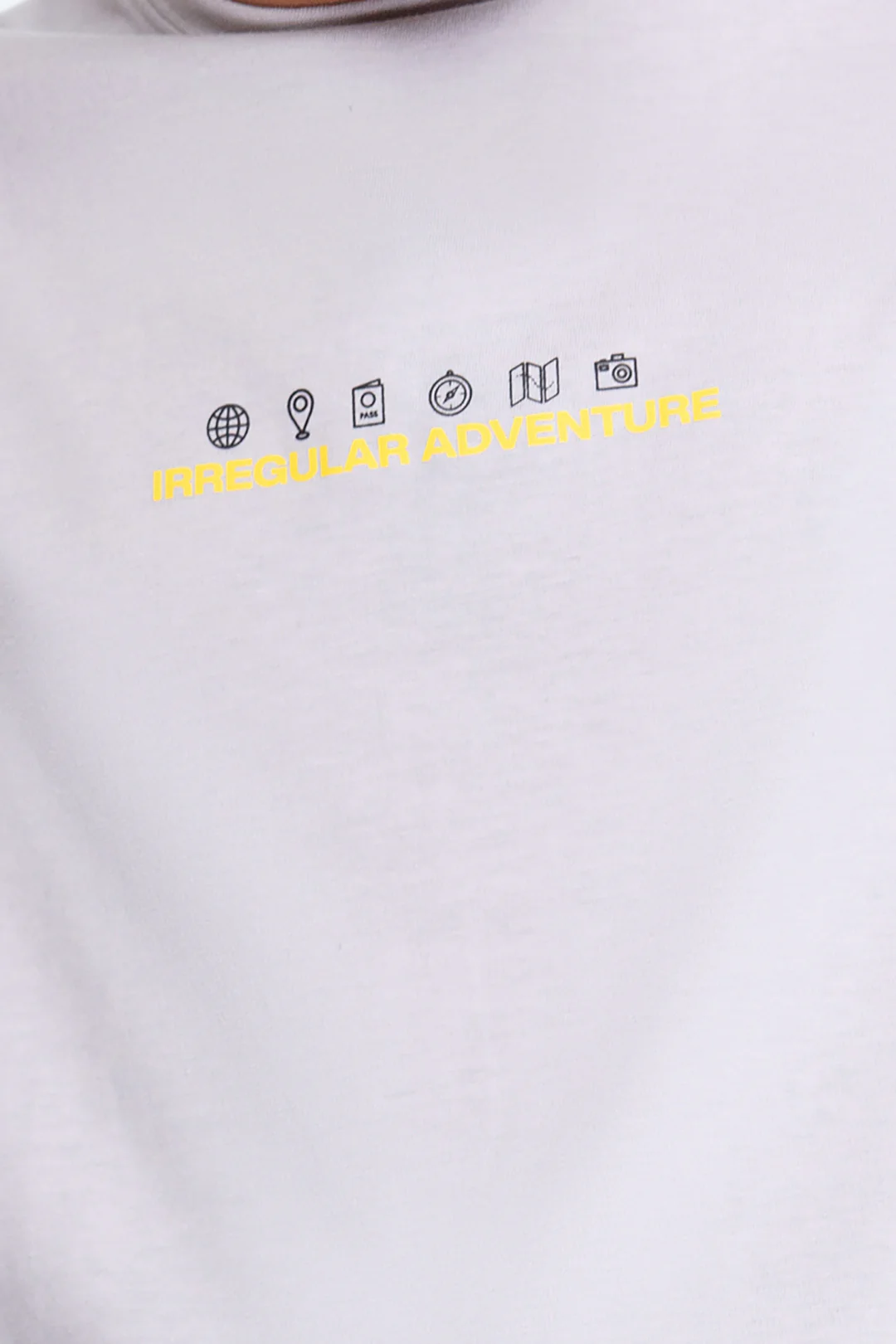 Graphic T-shirt - 2042 - Image 4