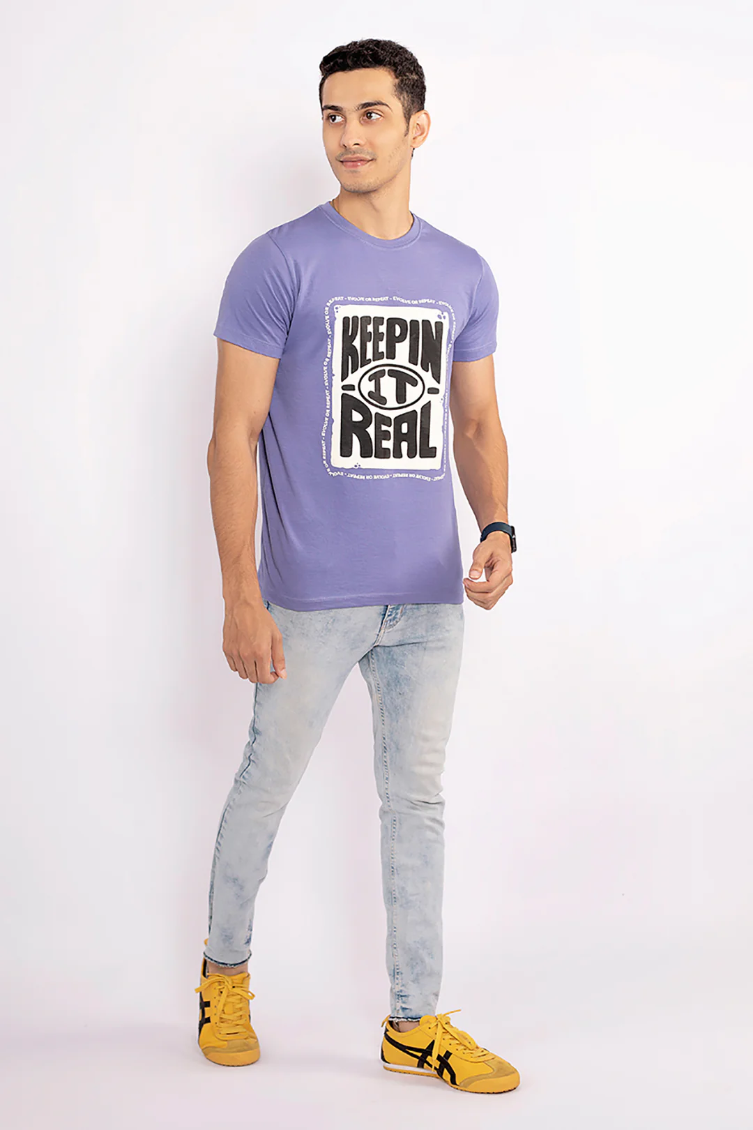 Graphic T-shirt - 2096 - Image 3