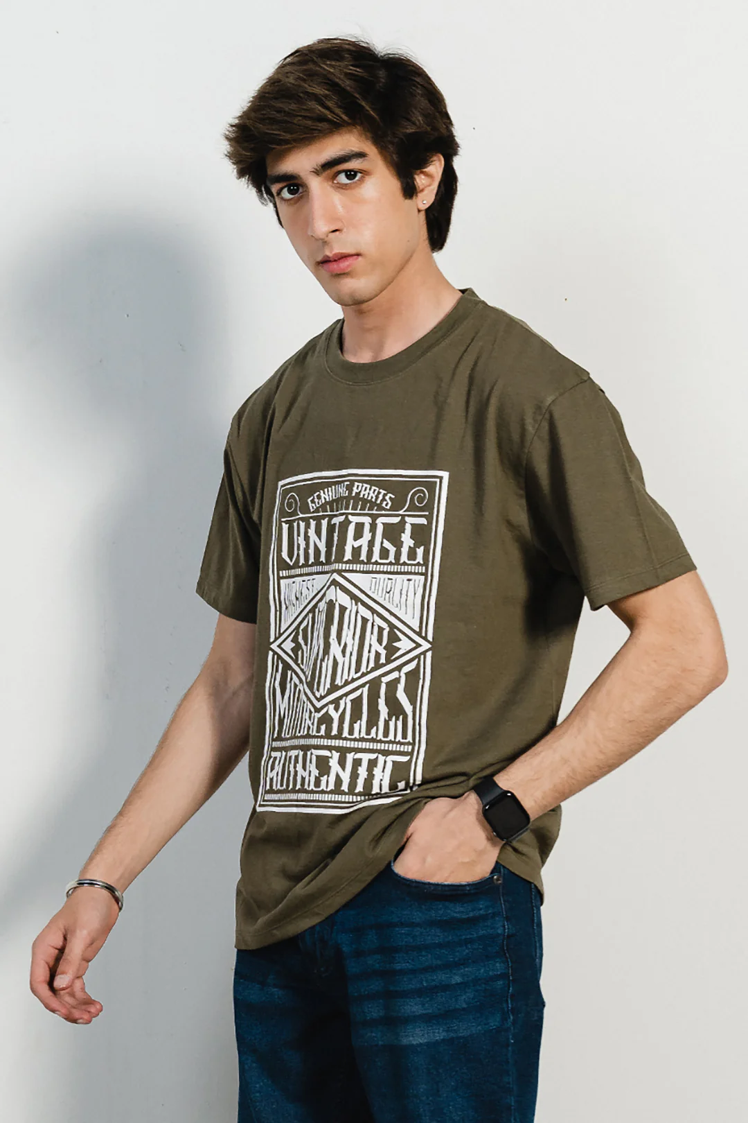 Graphic T-shirt - 3072 - Image 2