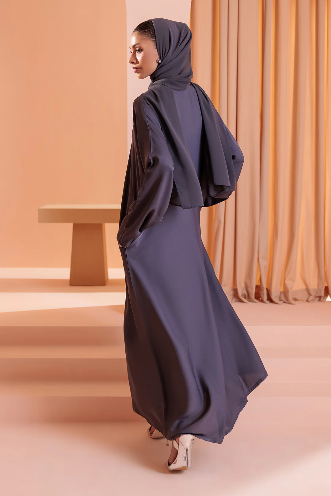 Single Button Plain Abaya with Pocket - 5003 - Image 13