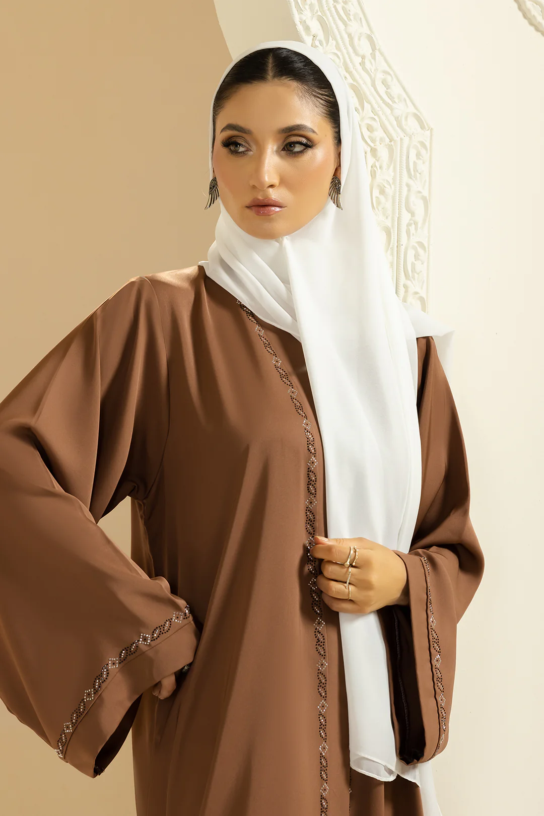 Stonework Button Abaya - 5019 - Image 2