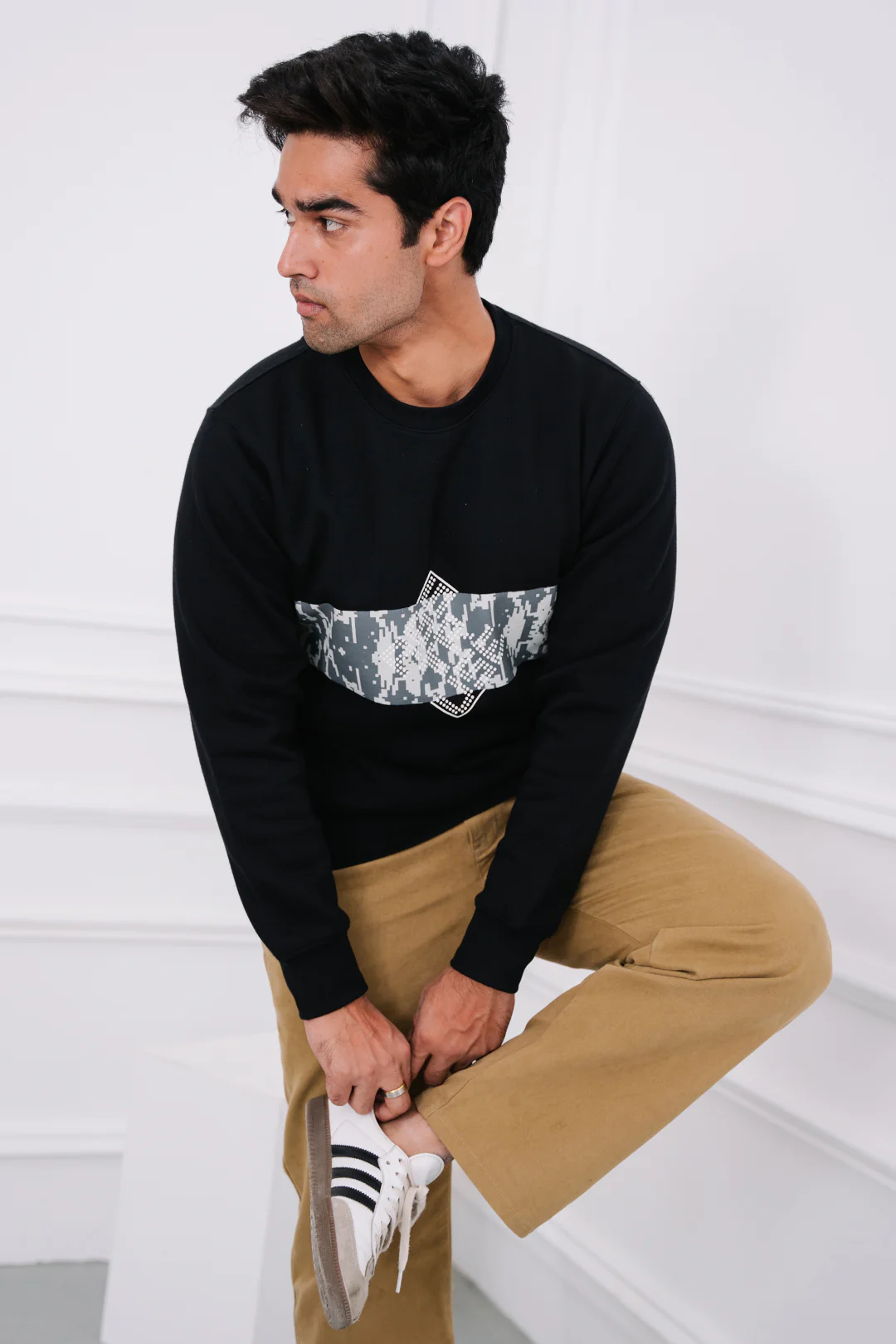 Graphic Sweat Shirt - 5001 - Image 7