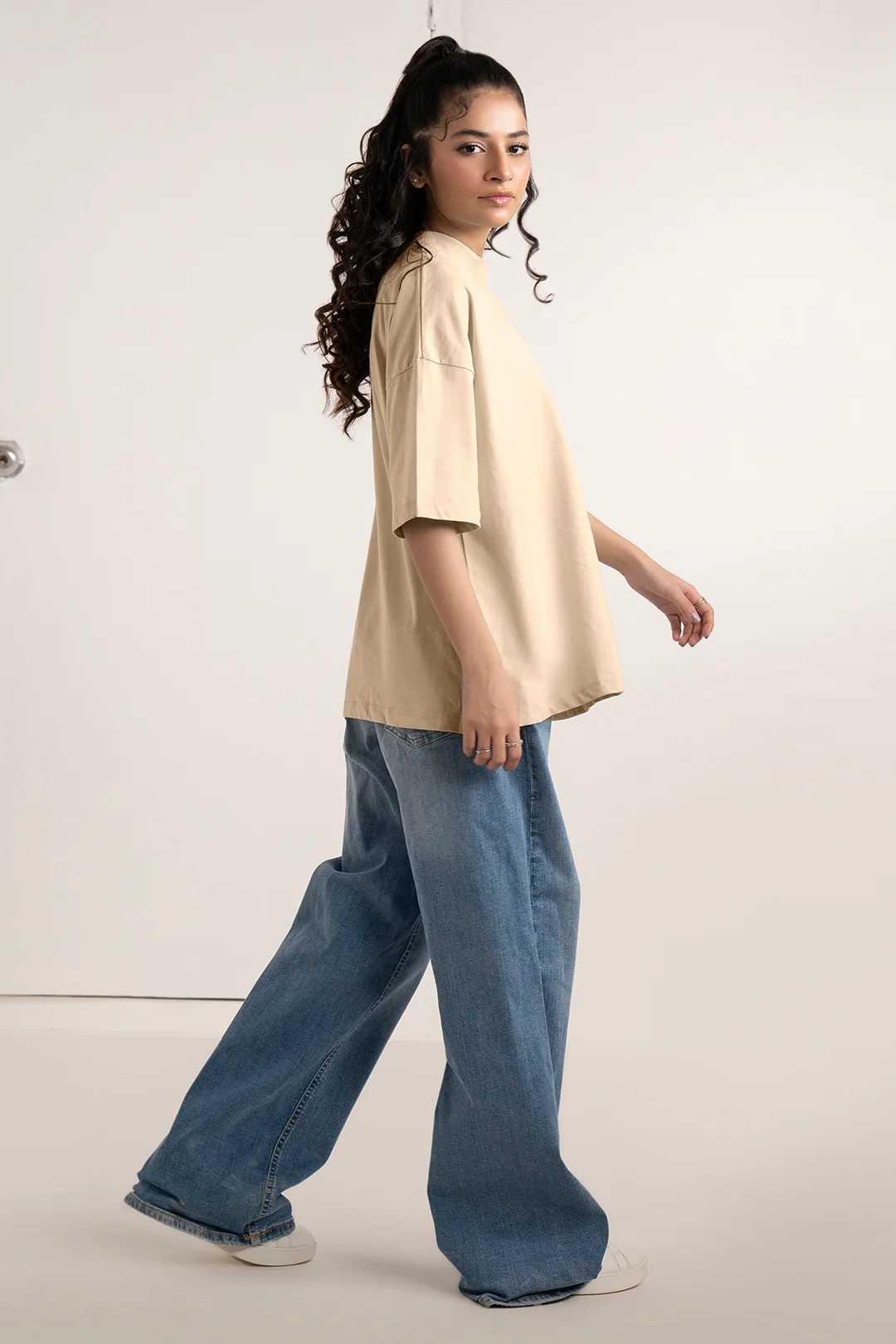 Oversized Basic T-Shirt - 5012 - Image 3