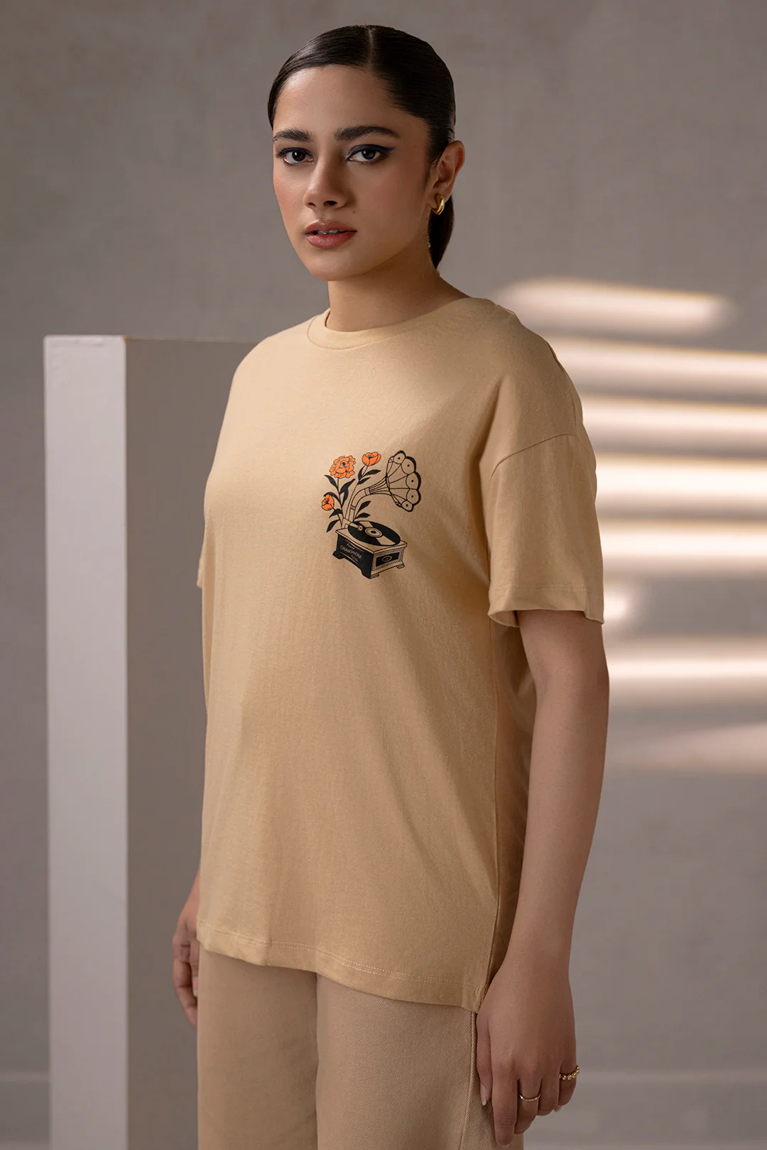 Graphic T-Shirt - 5049 - Image 2