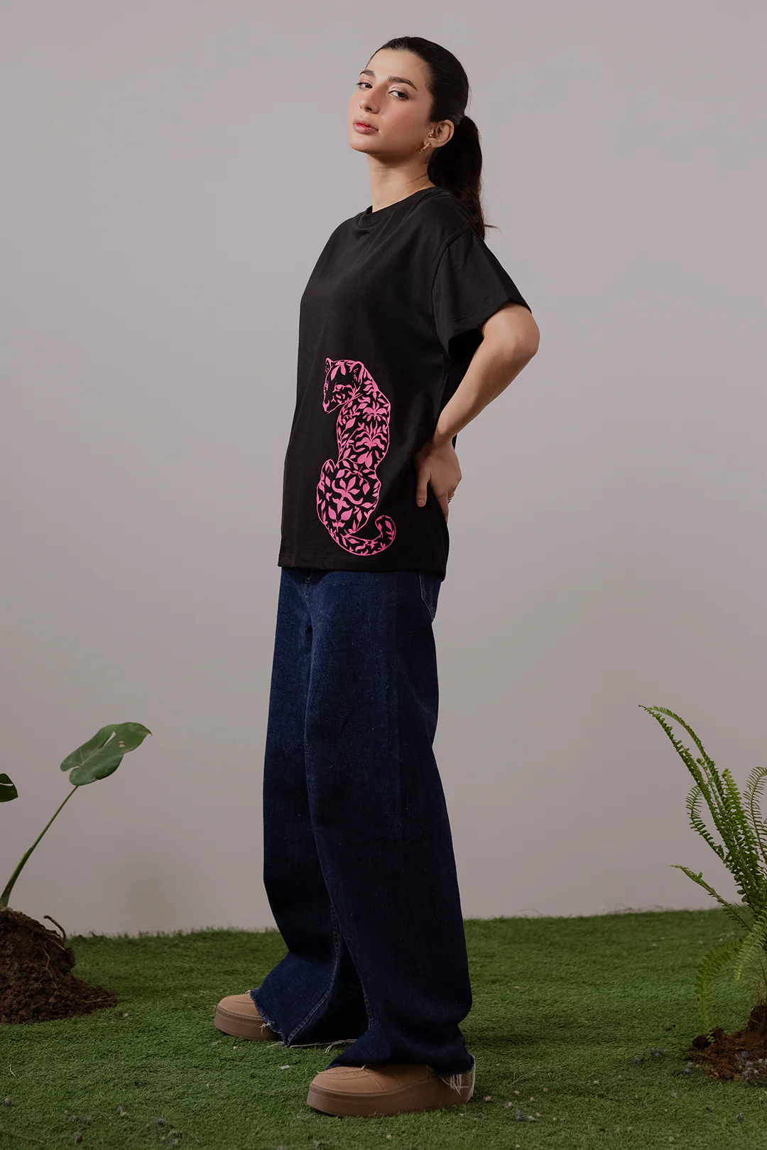 Graphic T-Shirt - 5114 - Image 4