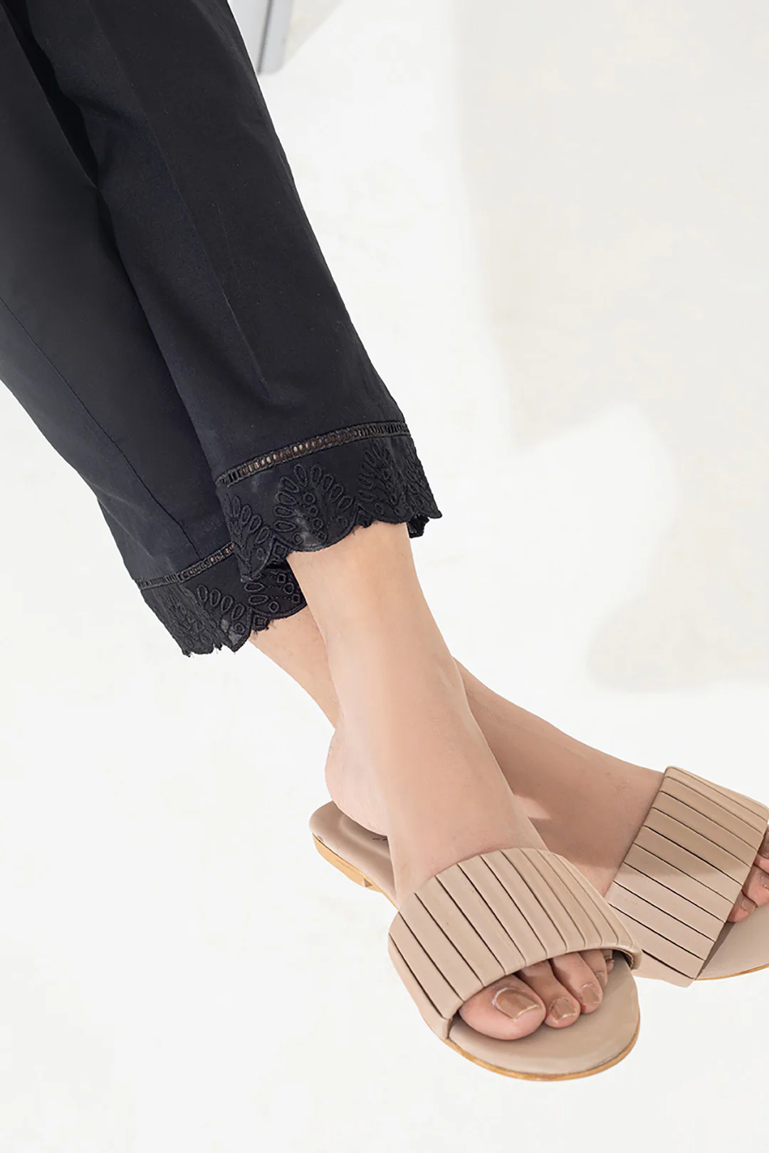 Trouser - 0028 - Image 5