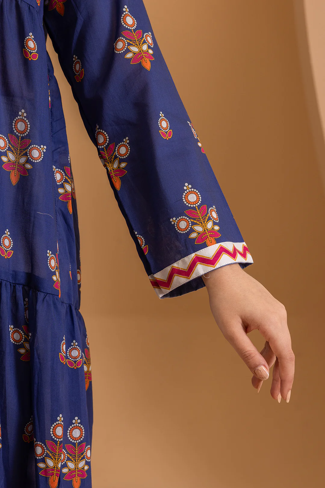 Tunics - 2030 - Image 6