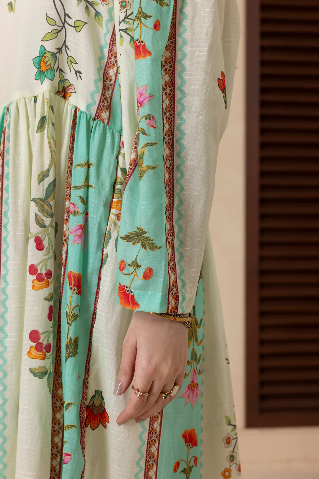 Tunics - 2045 - Image 8